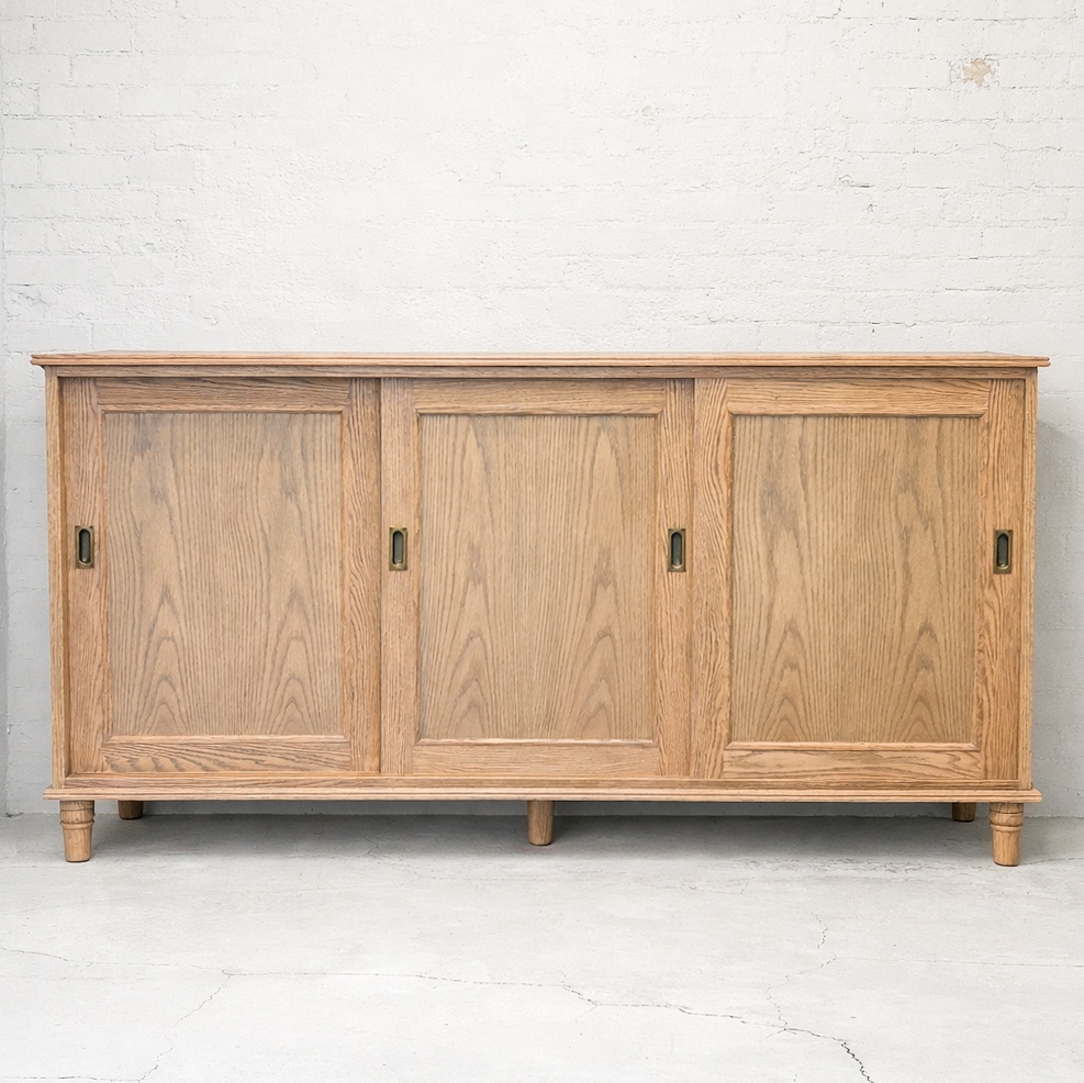 オーク材サイドボードのオーダーメイド