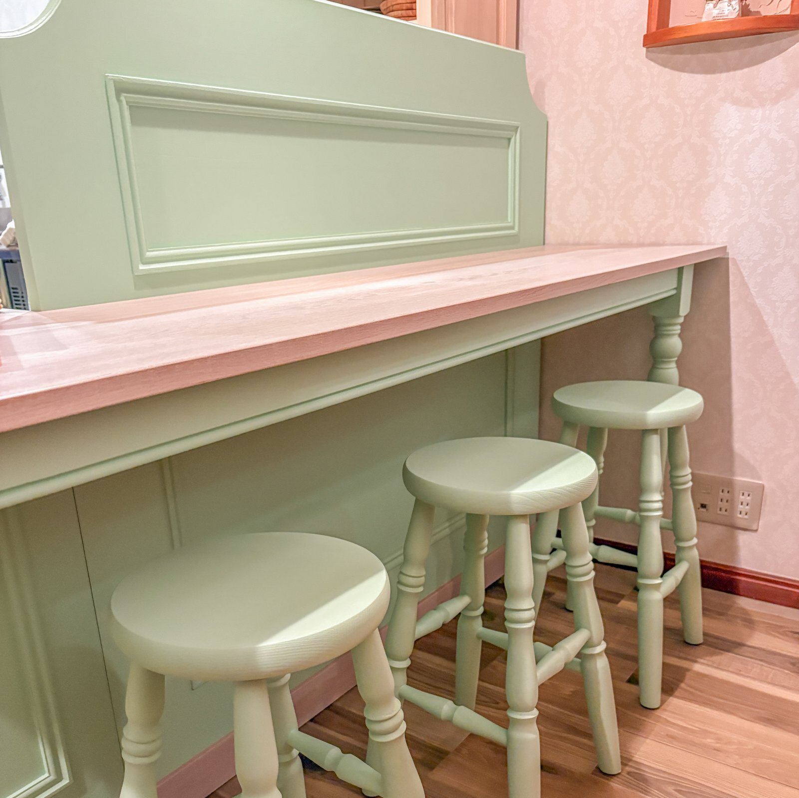 ケーキ屋さん向けカウンターテーブル