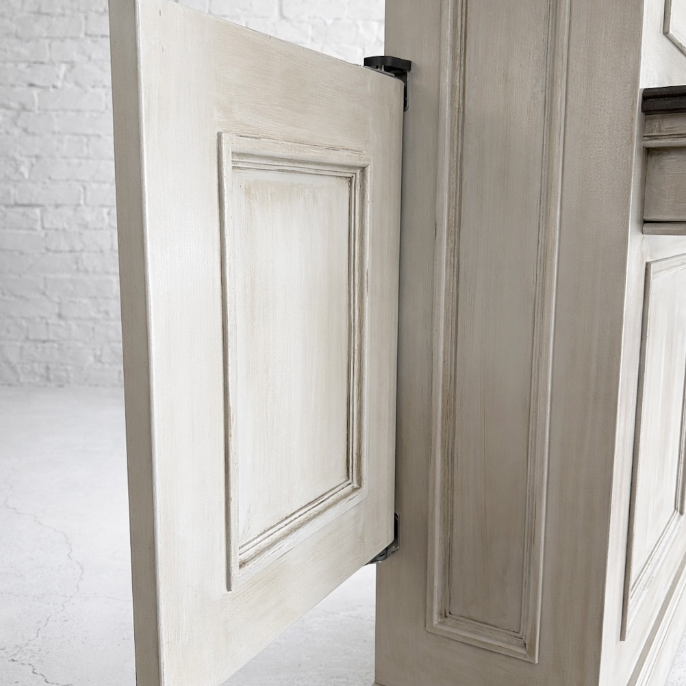 スイングドア付きレジカウンター