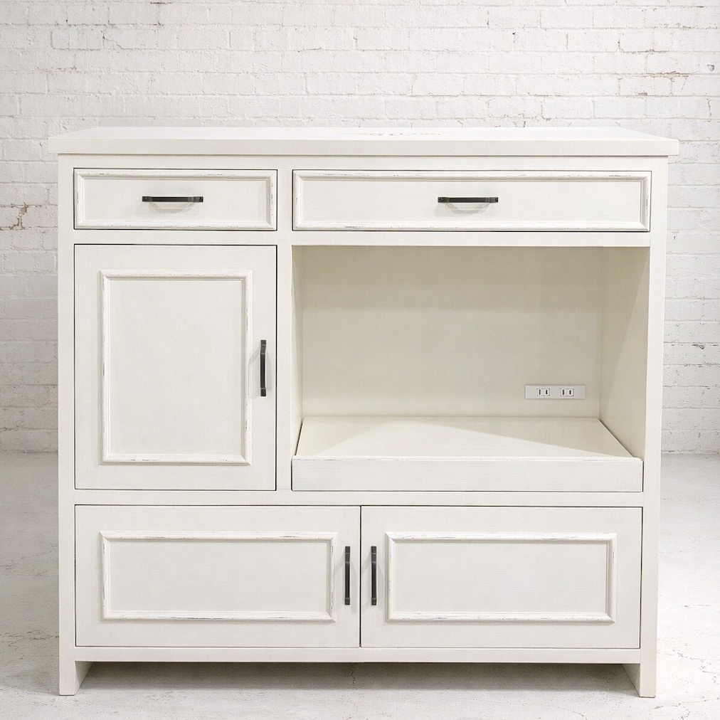 アンティーク家具や海外インテリア風家具の専門店