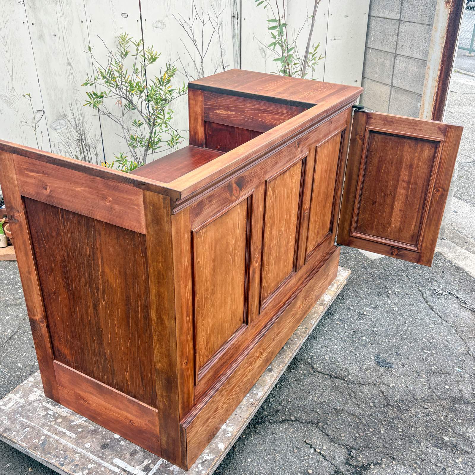 かわいいウッドカウンターの特注製作専門店