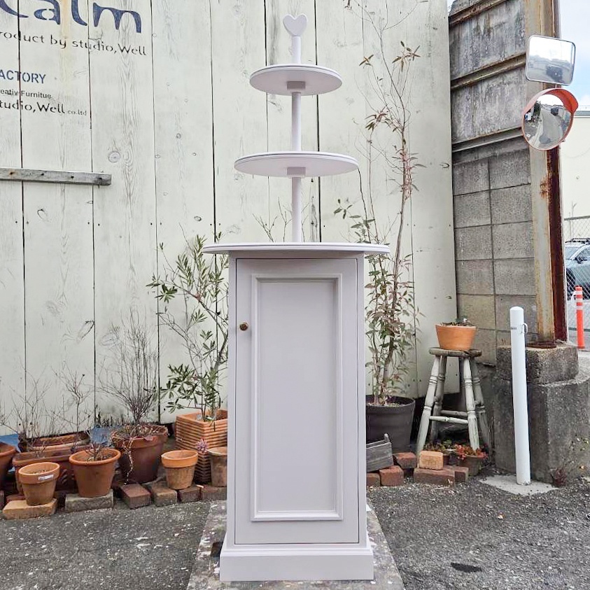 直径600mmの丸天板ディスプレイ什器