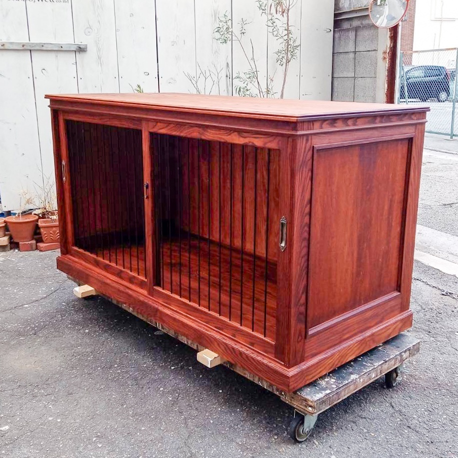 おしゃれな木製ドッグケージ