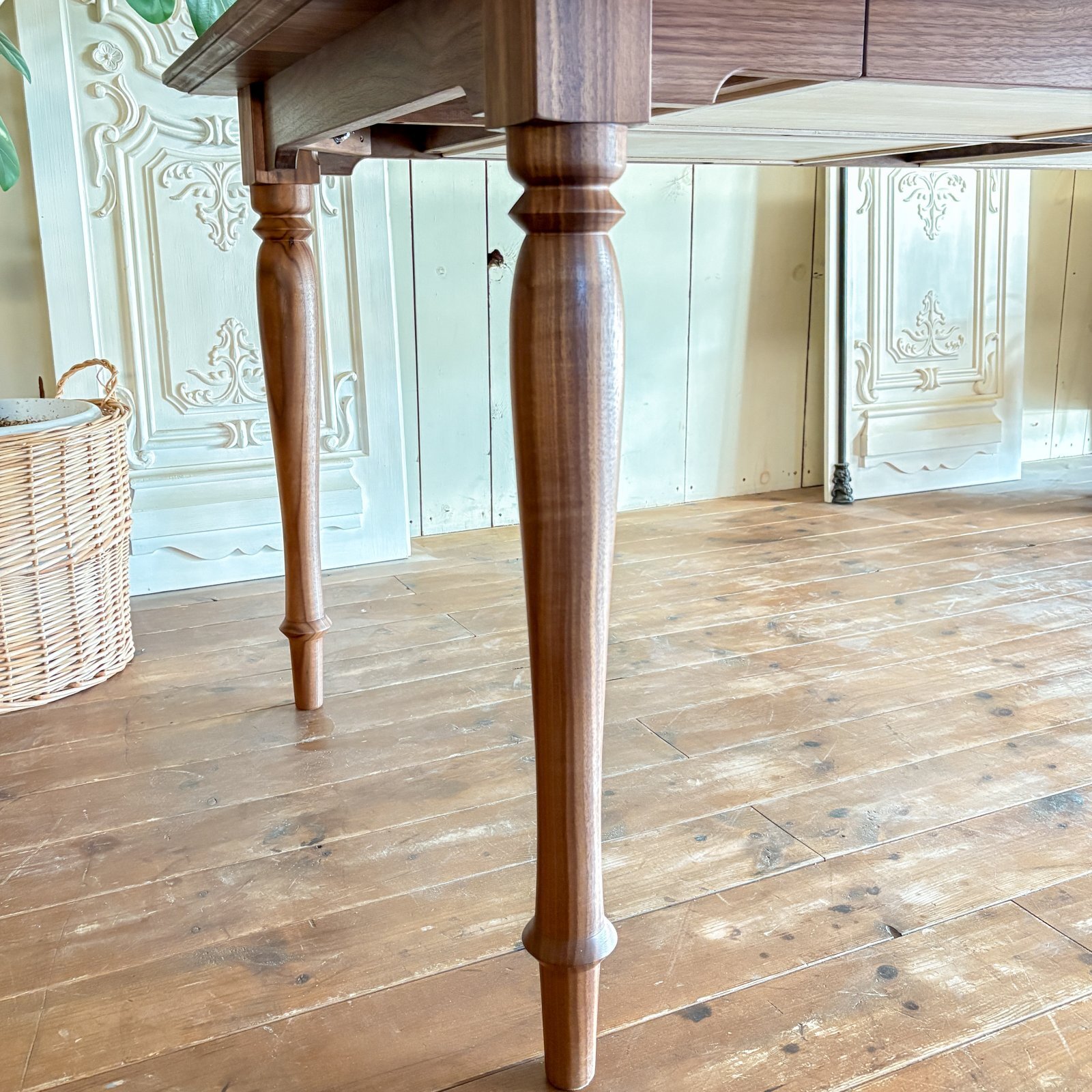 ウォールナットダイニングテーブルW1800