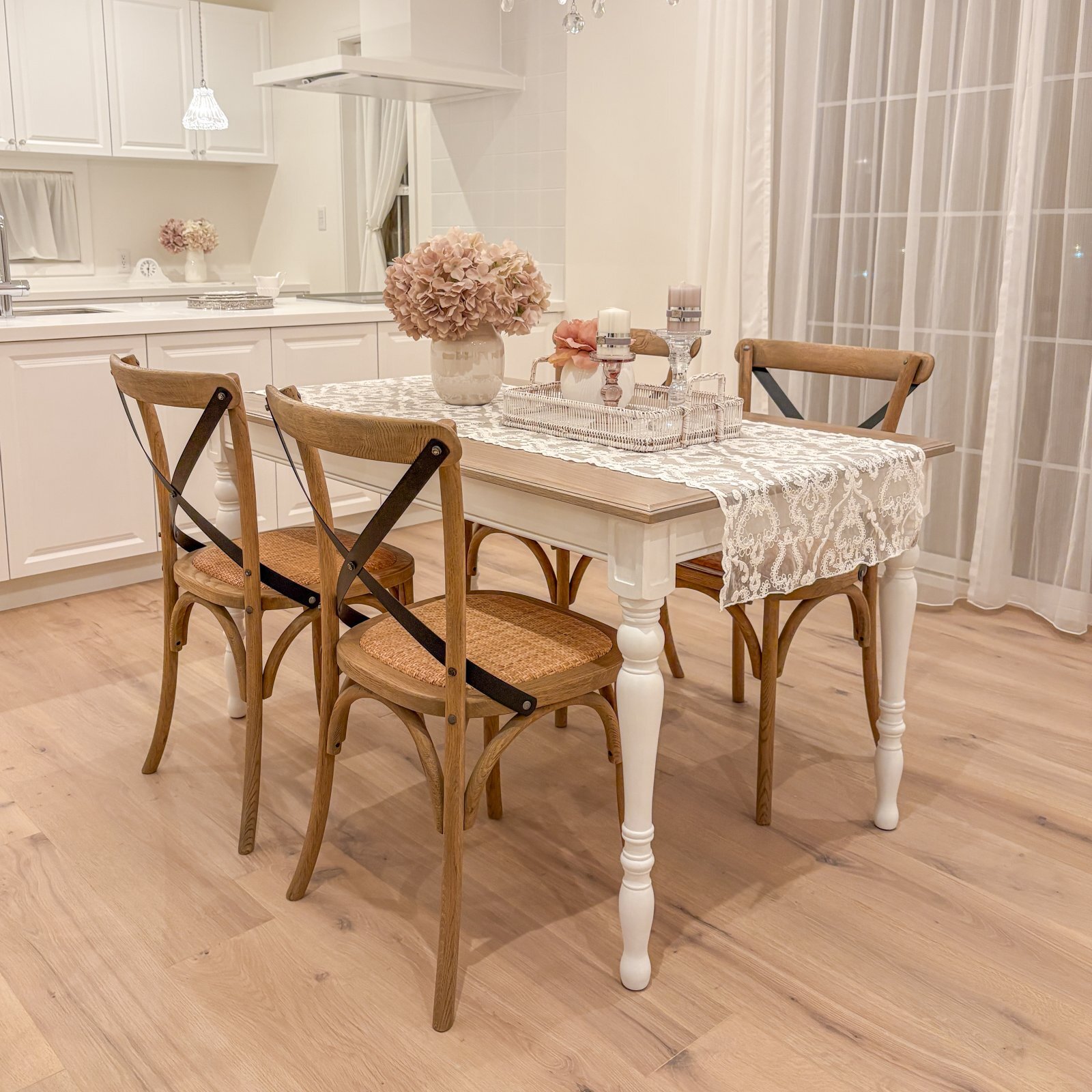 ホワイトオーク無垢材のオーダーメイド家具専門店