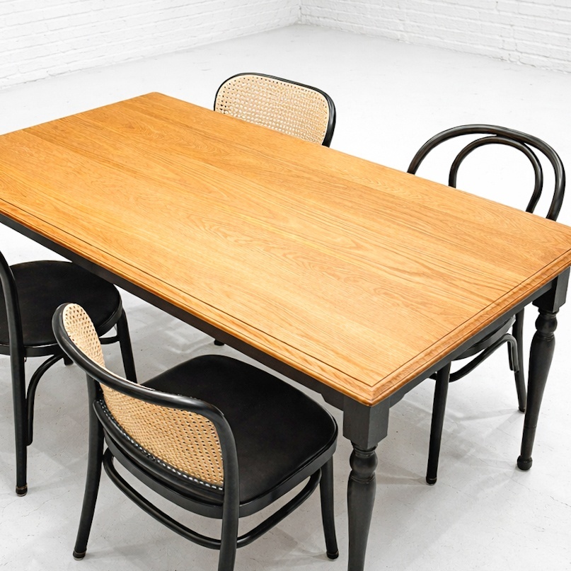 ブラックペイントオークダイニングテーブル