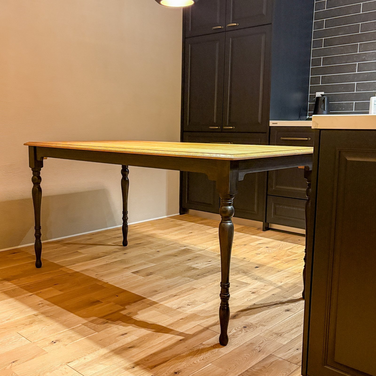 W1600サイズのオークダイニングテーブル