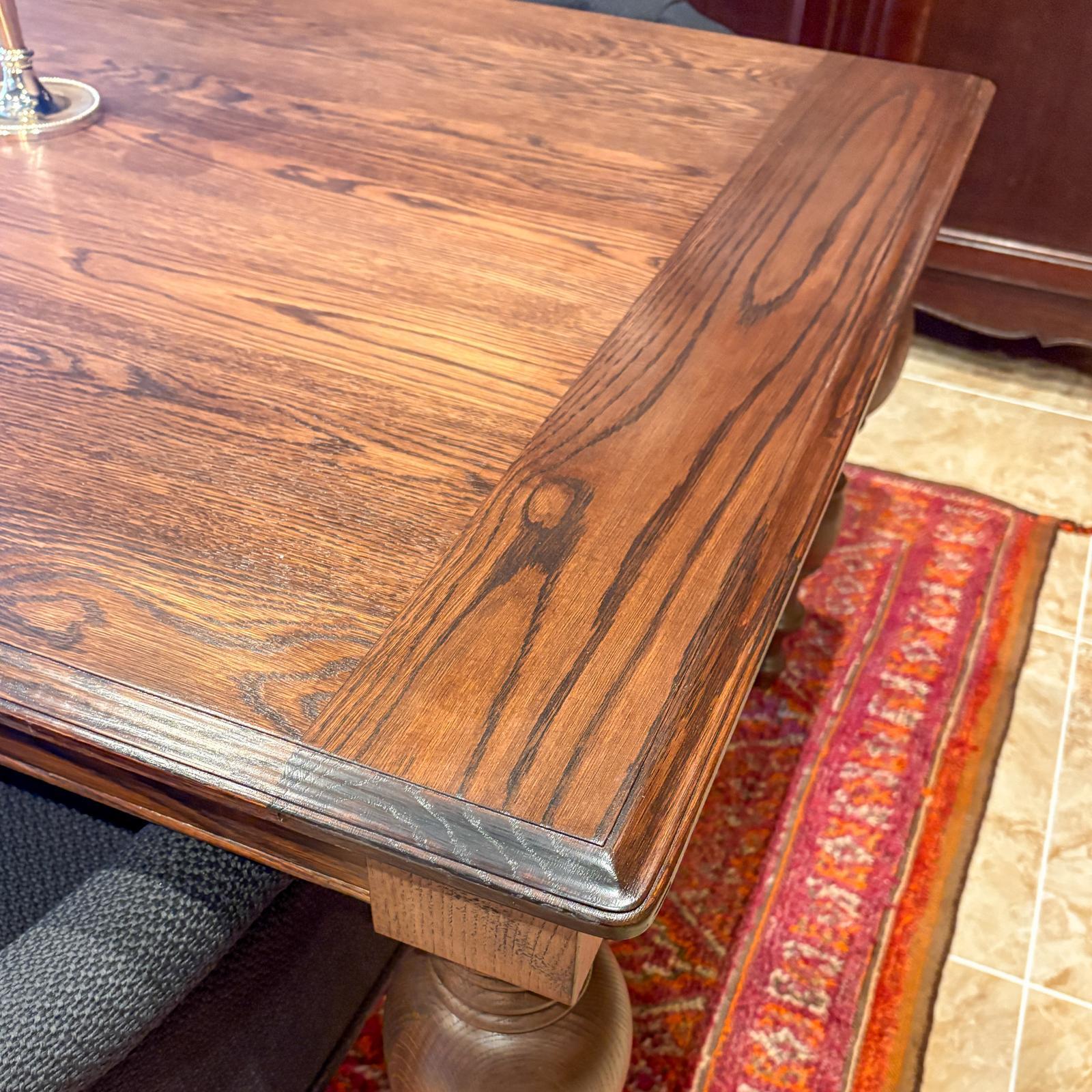 端バメ付きアンティーク調ダイニングテーブル