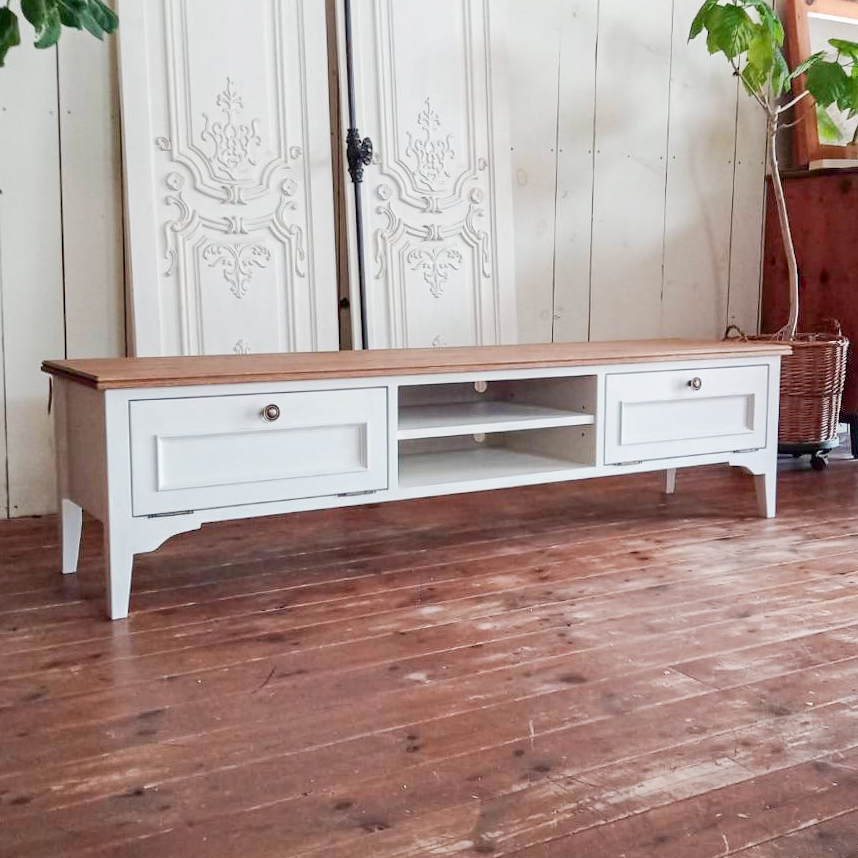 フレンチアンティークテレービボ―ド