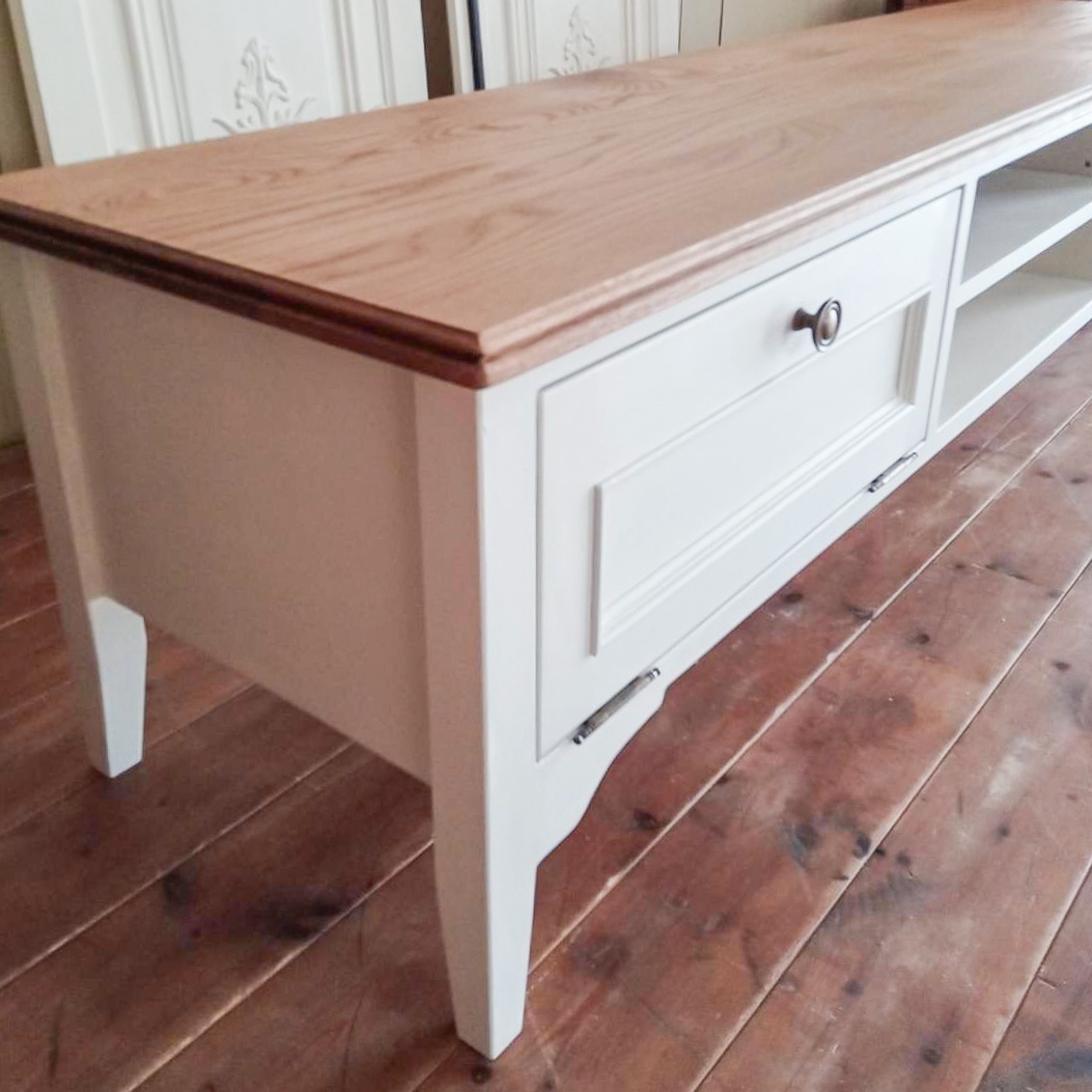 サイズオーダーのできるテレビボード