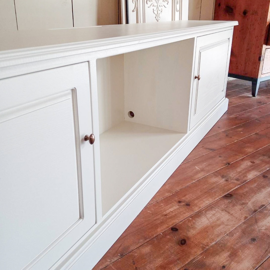 モールディングを使ったアンティーク調オーダー家具