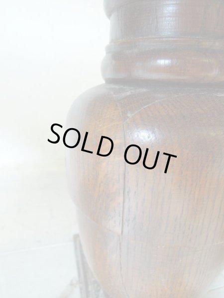 大きな割れがありますが、安定性には全く影響ありません