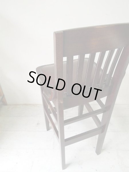 余分の装飾のないすっとしたフォルム、どんな雰囲気にも馴染みそう