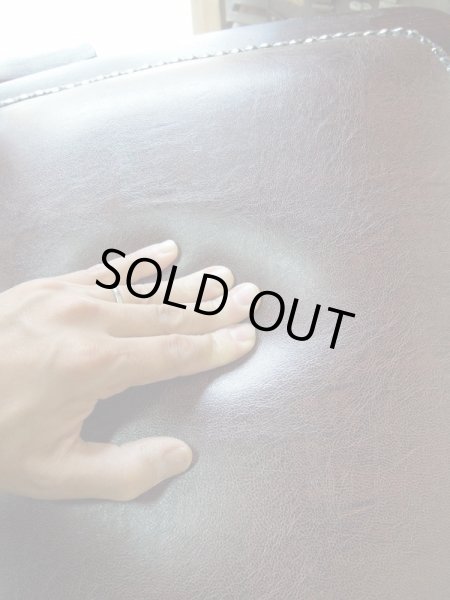 厚みのあるクッションで、柔らかくしっかりした座り心地です