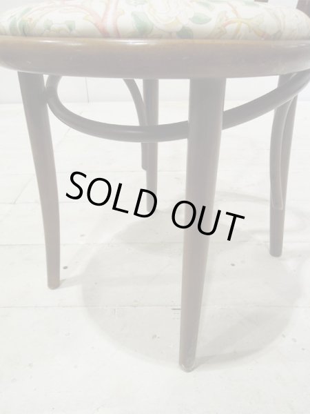 USED品のため多少使用感がありますが、がたつきはありません。