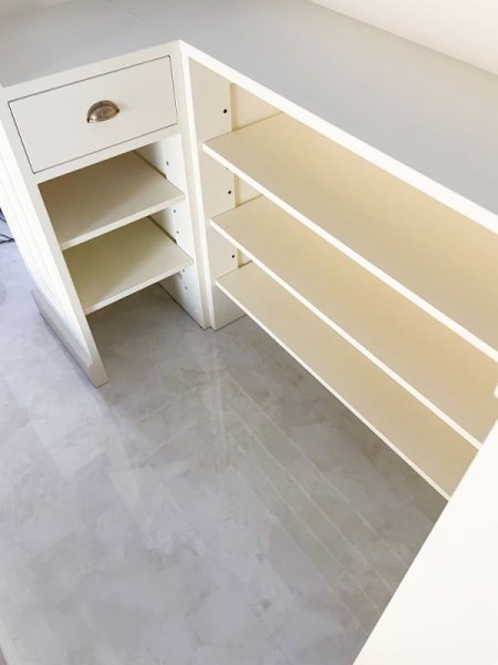 貴店の業務、設備に合わせた収納仕様を実現する特注店舗家具ですが!