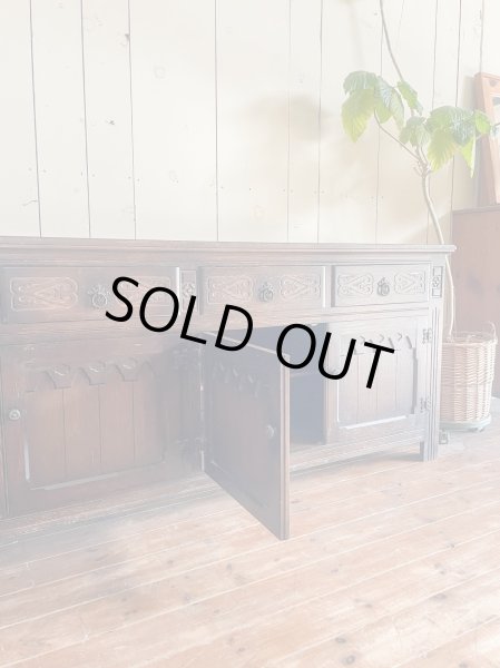 いい感じに塗装が剥げて濃淡が出ています。