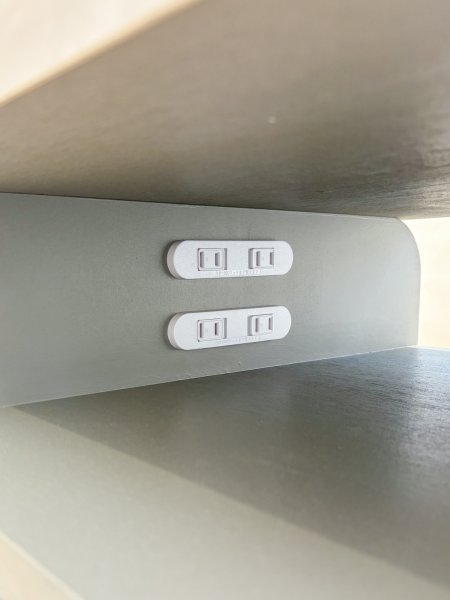 お好みで電源の設置も可能です。