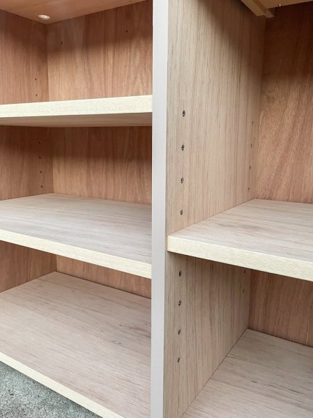 高さ変更ができる棚。