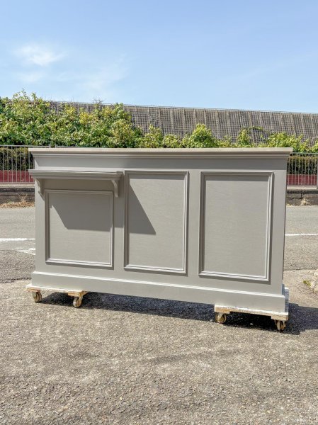 W1800mmのレジカウンター部分