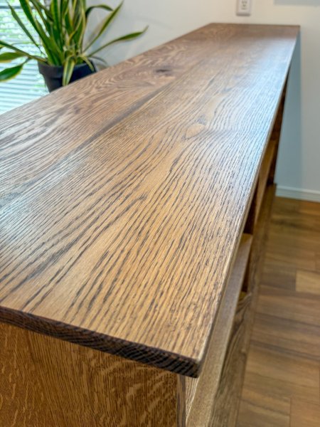 写真は特注ダークブラウン色