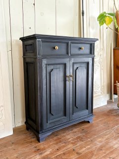 美容室や各種サロン、見せるディスプレイ棚等、オーダーメイド店舗什器