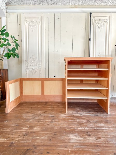 内側の様子、左右の入れ替えも可能です。