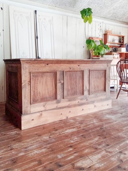 鹿児島にオープンするお花屋さんに納品したカウンターテーブル