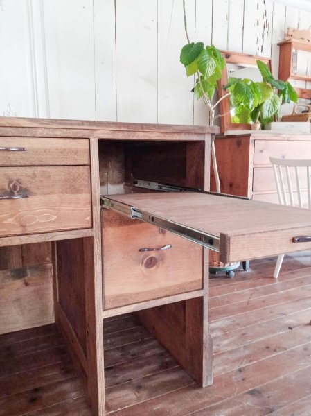 スライドテーブルの設置も可能です。