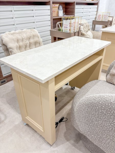 天板の大理石は様々な柄から選べます。