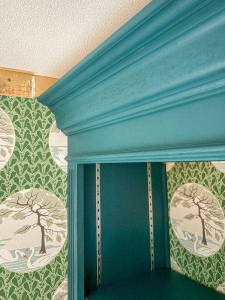 大きなクラウンモールで装飾