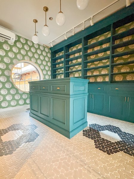 店舗家具のオーダーメイドはお任せください！