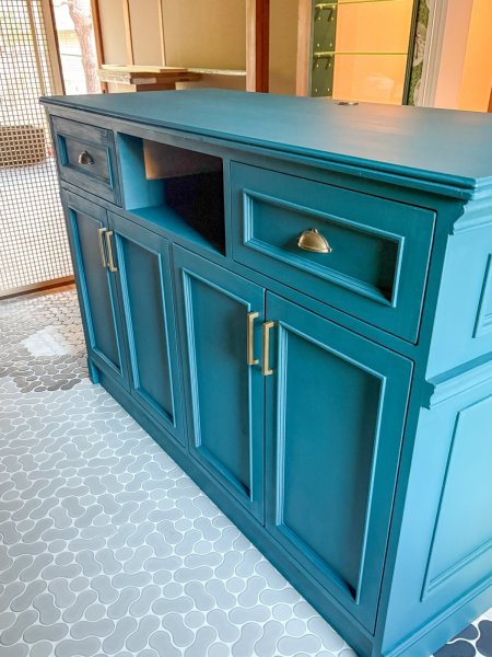 内側の収納は自由にカスタマイズできます。