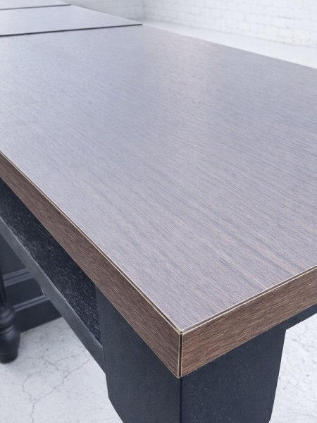 メラミン合版はアセトンに対応しています。