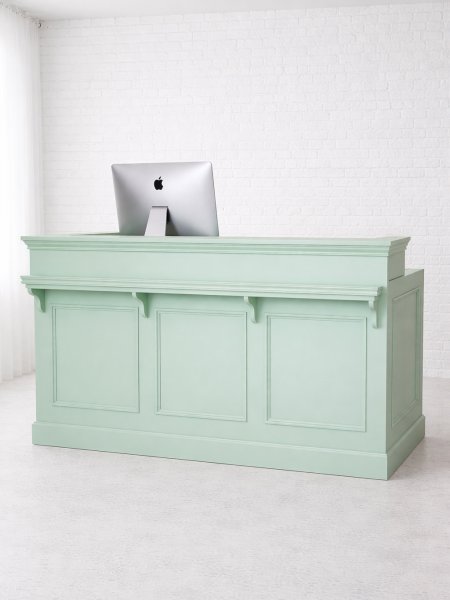 W1600×D1250mmのレジカウンター兼作業台です。