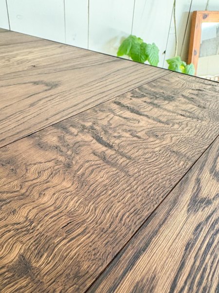 棚板は人気のホワイトオーク無垢材