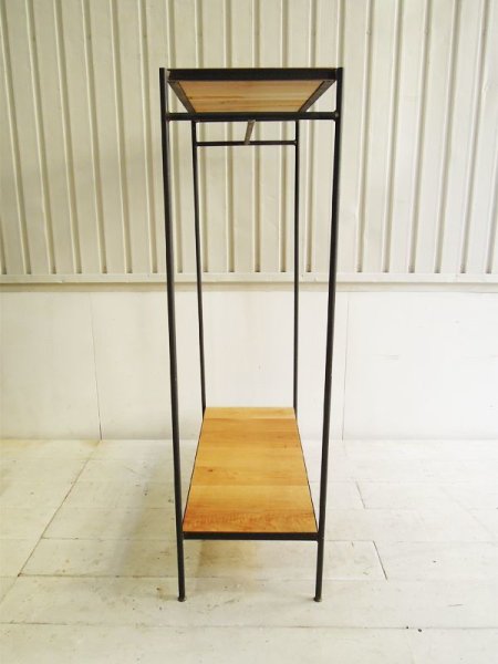 写真はW1000 D450 H1500(ハンガーバー高1400)ですが、変更も可能。