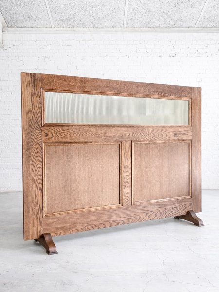 W1900mm×H1400mmのアンティーク調パーテーション店舗什器。