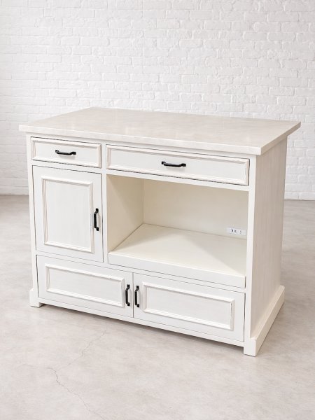 内側の収納は自由にカスタマイズできます。