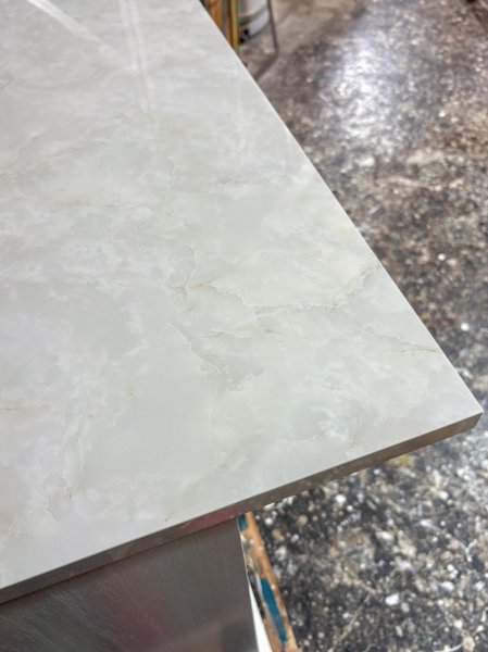 こちらの大理石柄は「SAL1809KM」、その他数種類をご用意しております。