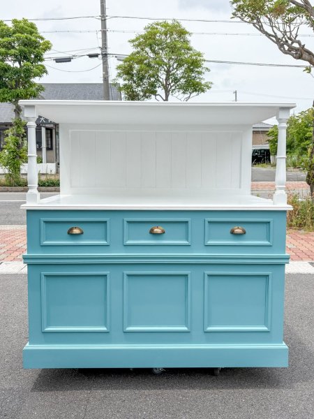 サイズ、デザイン、カラーも自由自在のオーダーメイド家具です。