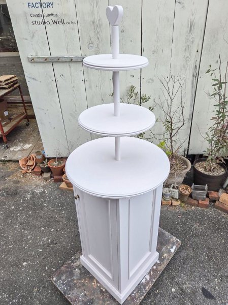 丸テーブルのサイズ、（大）600、（中）400、（小）300mm、サイズオーダー承ります。