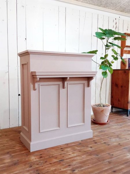 コンパクトな自宅サロンにレジ台を置くなら、サイズオーダーに限ります!