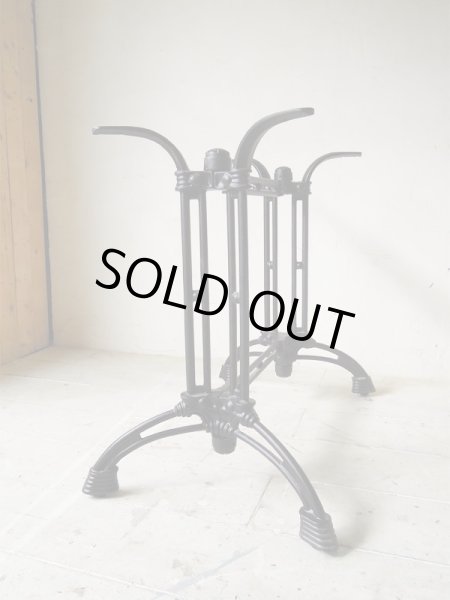 横から見てもかっこいい鉄脚(アイアンレッグ)