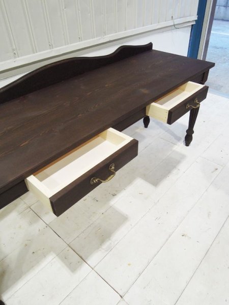 引出しは2杯付き