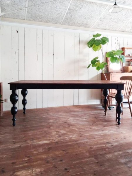 こちらはW2000✕900