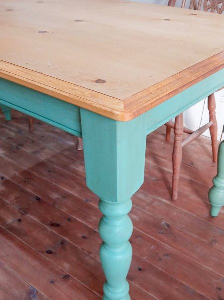 天板の角はまくるカットしてある