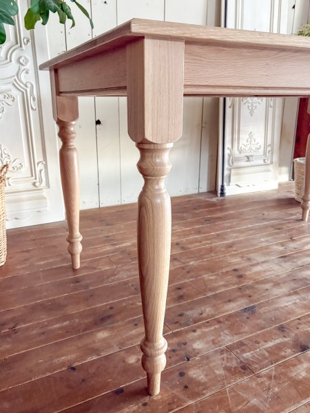 スタイリッシュな特注ろくろ足