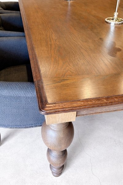 15cm幅の端バメをつけた、タン＆グルーブ天板