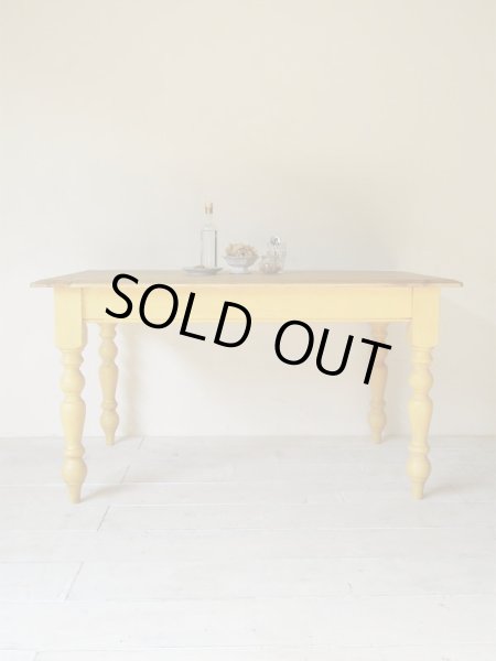 画像2: 1点限り フェイクアンティークダイニングテーブル   (2)